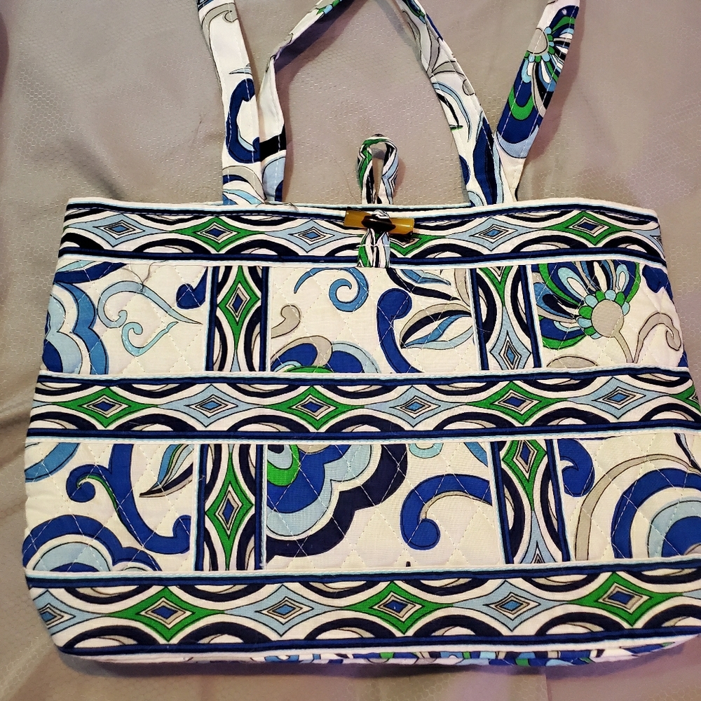 Vera Bradley medium shoulder bag